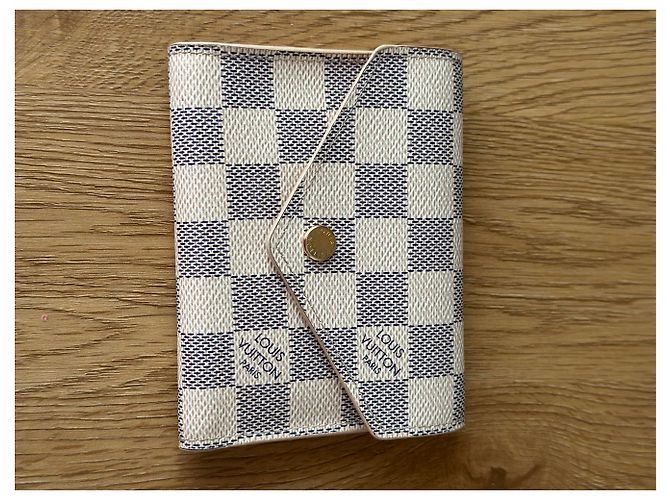 Louis Vuitton Cartera Victorine Vallet en lona Damier Azur Rosa Beige Gris - vista 10