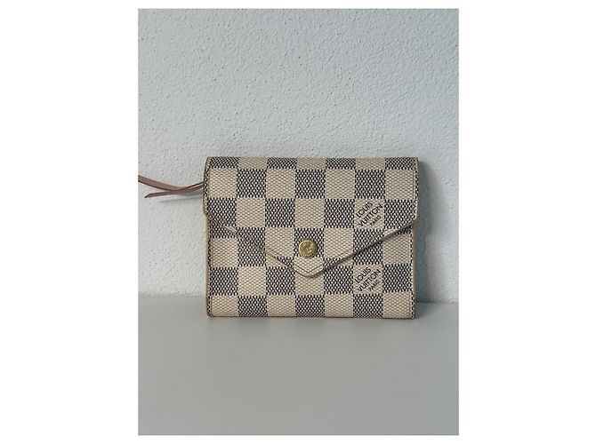 Louis Vuitton Cartera Victorine Vallet en lona Damier Azur Rosa Beige Gris - vista 2