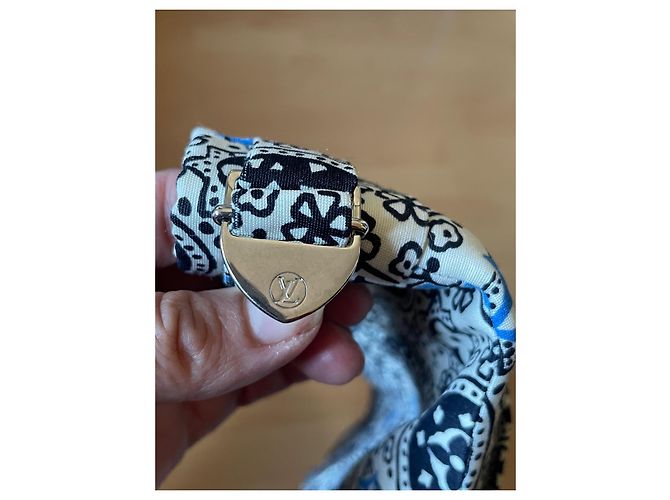 Louis Vuitton Mini Shorts in Lana e Seta Blu Navy e Blu Chiaro - vista 4