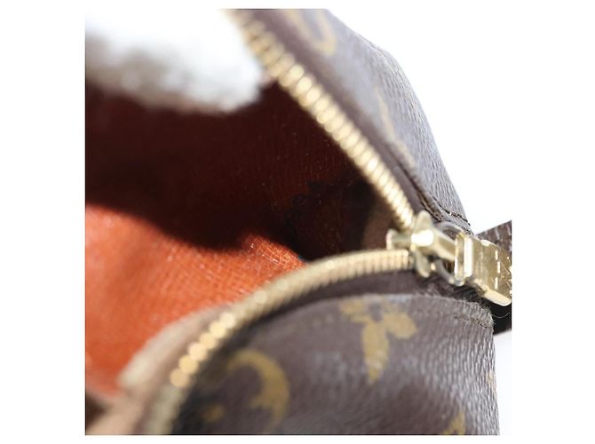LOUIS VUITTON Pochette Cosmetica Demi Ronde Monogram M47520 LV Auth BD1958 Monogramma - vista 18