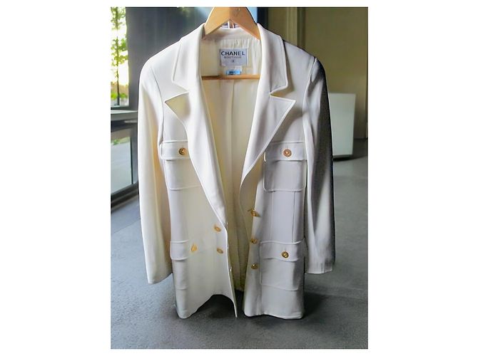 Giacca Lunga Bianca Chanel con Bottoni Dorati Bianco - vista 4