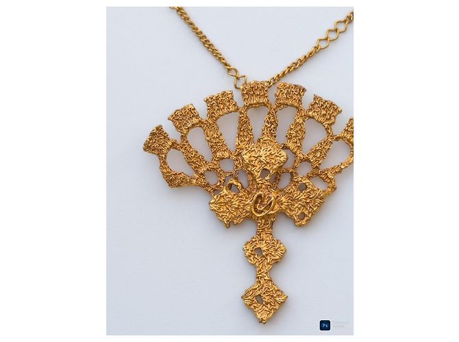 Collana Christian Lacroix Croce Effetto Pizzo Dorata CL Gold hardware - vista 2