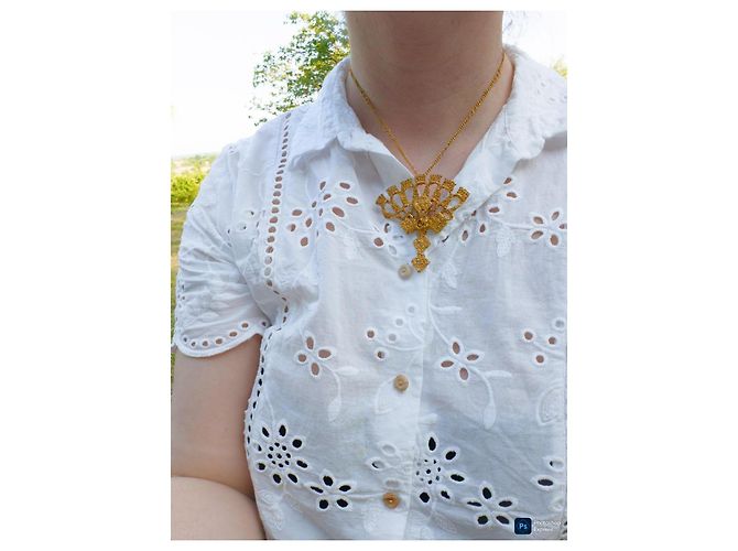 Collana Christian Lacroix Croce Effetto Pizzo Dorata CL Gold hardware - vista 8