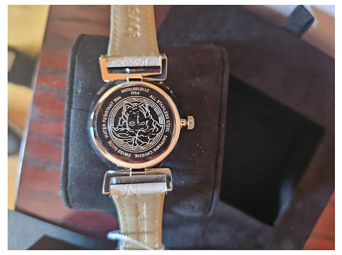Relógio novo Versace para mulheres. Branco - vista 4