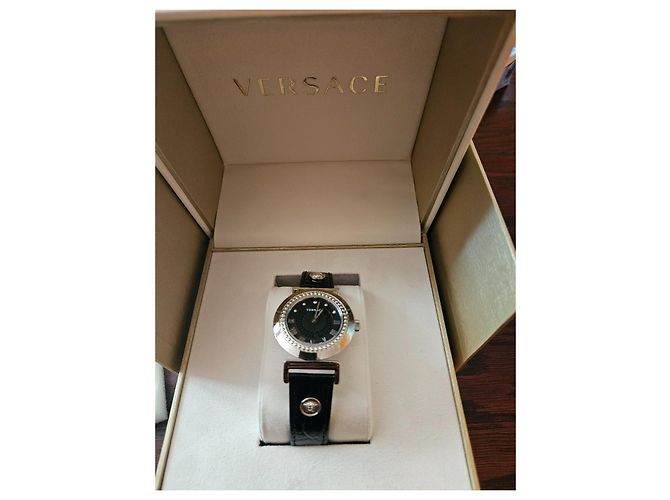 Neue Versace-Uhr für Frauen. Schwarz - Ansicht 2