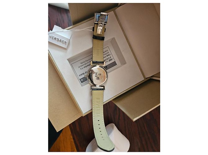 Neue Versace-Uhr für Frauen. Schwarz - Ansicht 3