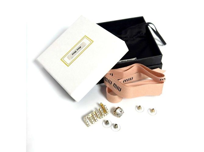 Orecchini asimmetrici con logo Miu Miu per donne - vista 10