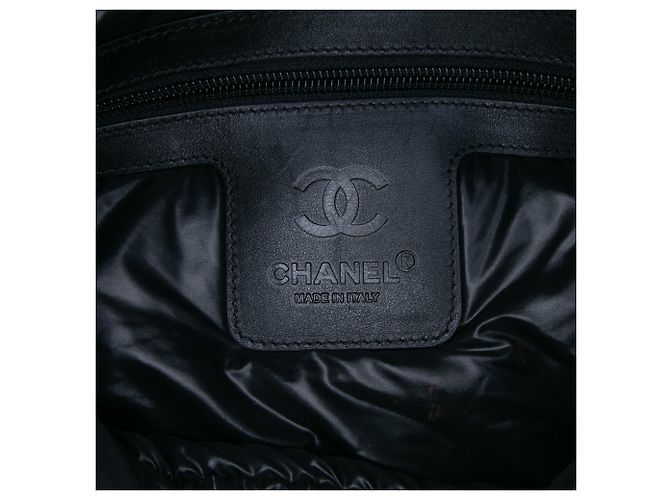 Chanel Blu Piccola Borsa in Nylon Trapuntato Coco Cocoon - vista 5