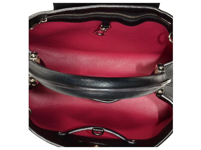 Borsa Louis Vuitton Capucines MM Nero - vista 7