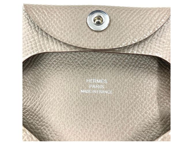 Hermès Monedero Hermes Bastia en cuero Epsom Castaño Gris pardo - vista 5