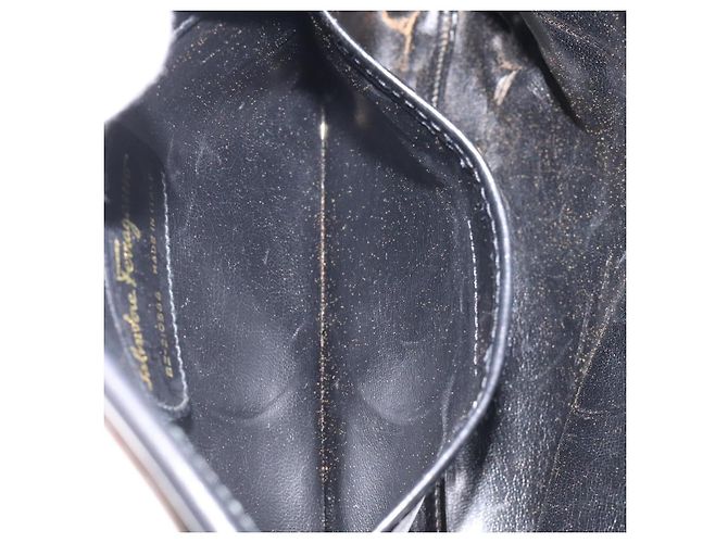 Borsa a spalla Salvatore Ferragamo in pelle nera e oro Auth 122966 Nero D'oro - vista 19