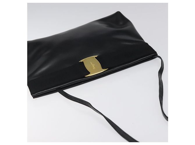 Borsa a spalla Salvatore Ferragamo in pelle nera e oro Auth 122966 Nero D'oro - vista 6
