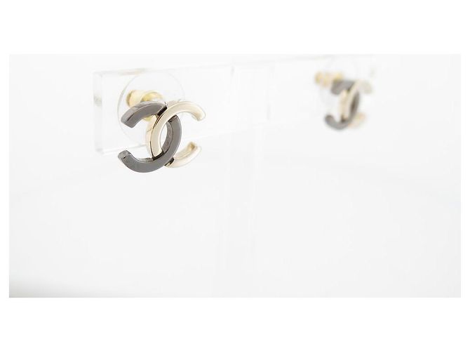 NOVE ORECCHINI CHANEL LOGO CC BICOLOR METALLO NERO E ORO D'oro - vista 2