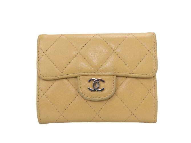 Monedero de piel de cordero Chanel en beige - vista 11