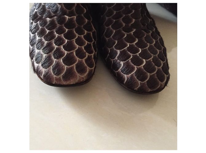 Botas Christian Louboutin de piel de becerro marrón Castaño - vista 9