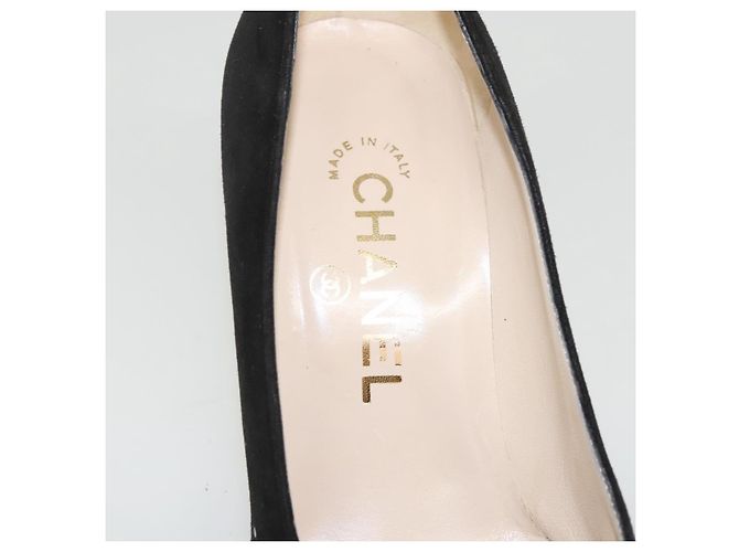 CHANEL Escarpins en daim noir CC Auth am8442 - vue 16