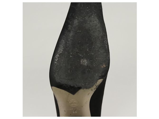 CHANEL Escarpins en daim noir CC Auth am8442 - vue 9