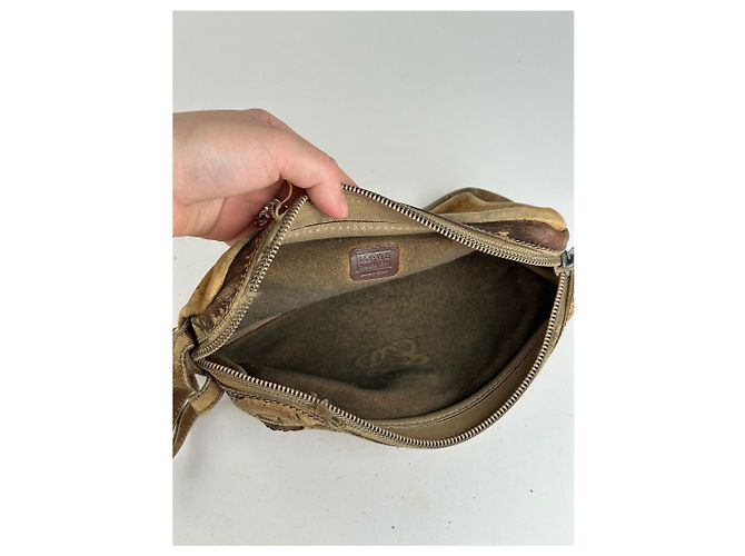 Clutch in pelle vintage Loewe Madrid marrone - vista 4