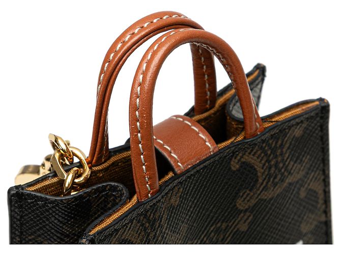 Céline Chaveiro Cabas Vertical em Lona Envernizada Micro Triomphe da Celine Brown Marrom Castanho escuro - vista 10