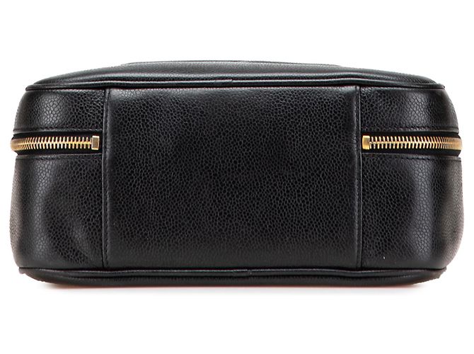 Vanity Beauty case in caviar nero CC di Chanel - vista 3