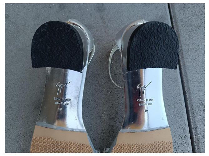 Sandali Giuseppe Zanotti in pelle argentata con strass Swarovski Argento - vista 13