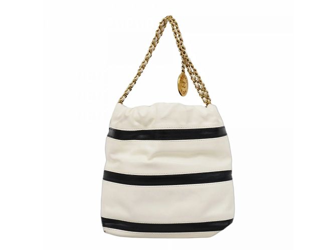 Chanel 22 Chanel Tote Bag 22 aus glänzendem Kalbsleder Schwarz Weiß - Ansicht 13