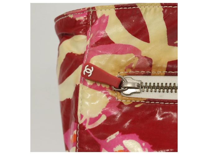 CHANEL Bolsa Tote de Verano Alto Esmalte Rojo CC Auth 123514 Roja - vista 17