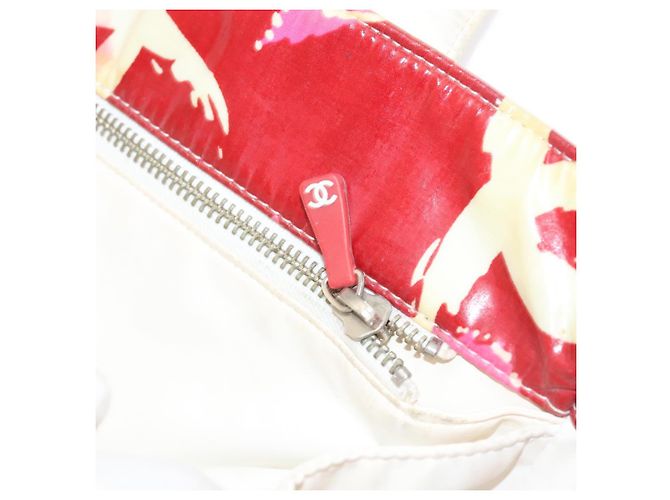 CHANEL Bolsa Tote de Verano Alto Esmalte Rojo CC Auth 123514 Roja - vista 23