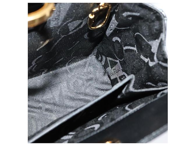 Borsa a Spalla Gancini in Pelle Nera e Oro Auth MX418 di Salvatore Ferragamo Nero D'oro - vista 17