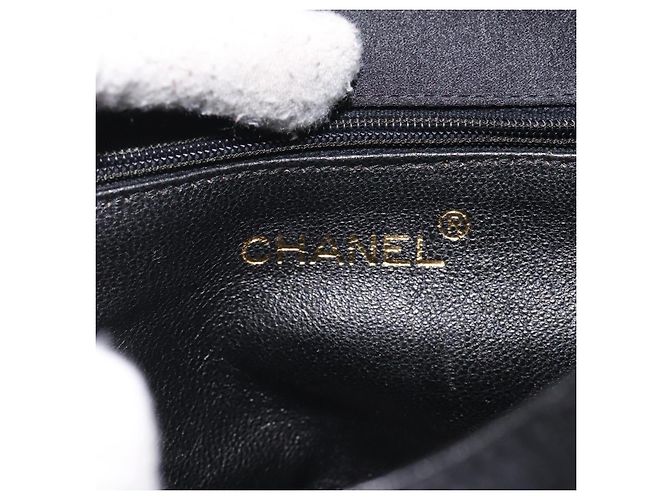 Borsa a Spalla CHANEL in Seta Nera Oro CC Auth 123511 Nero D'oro - vista 17