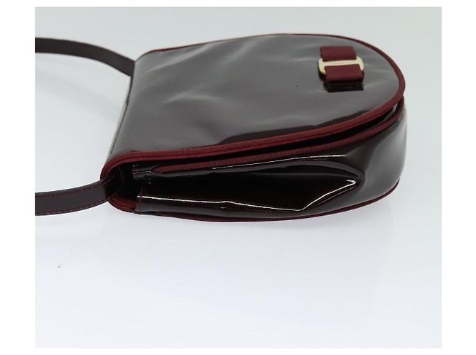 Borsa a Spalla Vala Salvatore Ferragamo in Pelle Verniciata Bordeaux Oro Auth 122920 - vista 3
