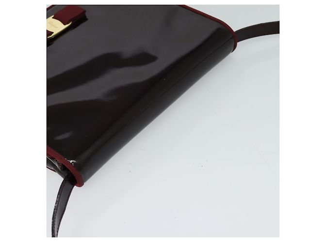 Borsa a Spalla Vala Salvatore Ferragamo in Pelle Verniciata Bordeaux Oro Auth 122920 - vista 6
