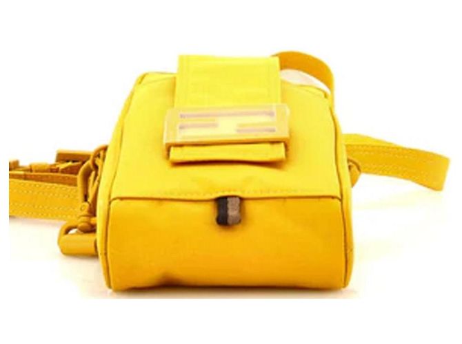 Borsa a tracolla Fendi Nylon FF Portacellulare Gialla Giallo - vista 4