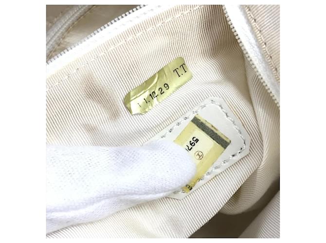 Borsa tote Chanel CC Coco Mark Bianco - vista 13