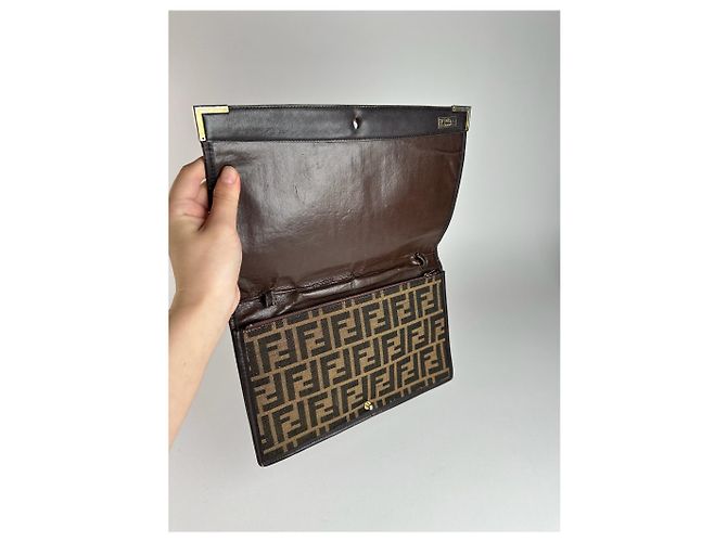 Clutch Monogramma Vintage Fendi Roma Marrone - vista 5