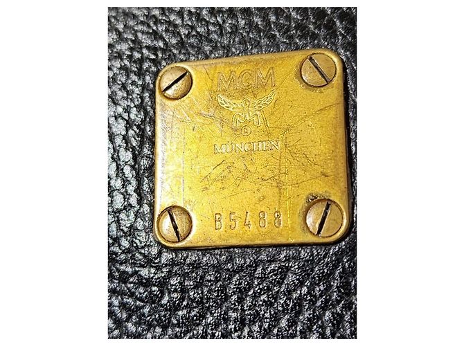 MCM Vintage Leder Umhängetasche mit Klappe in Schwarz - Ansicht 10