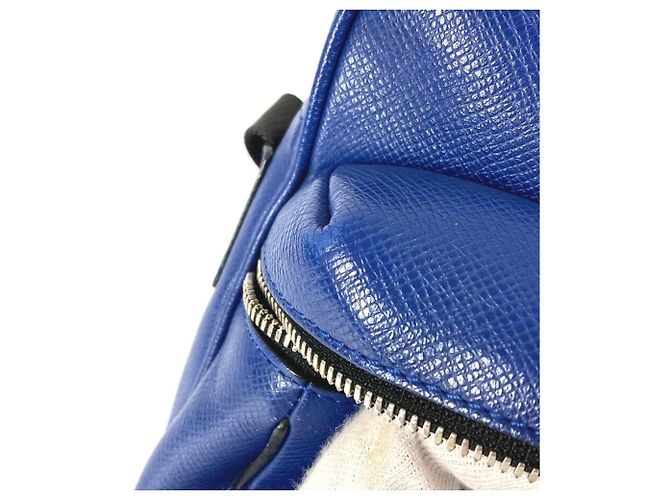 Borsa Messenger Outdoor PM Taiga Louis Vuitton Blu - vista 15