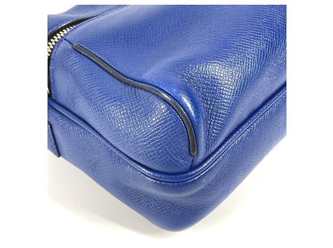 Borsa Messenger Outdoor PM Taiga Louis Vuitton Blu - vista 6