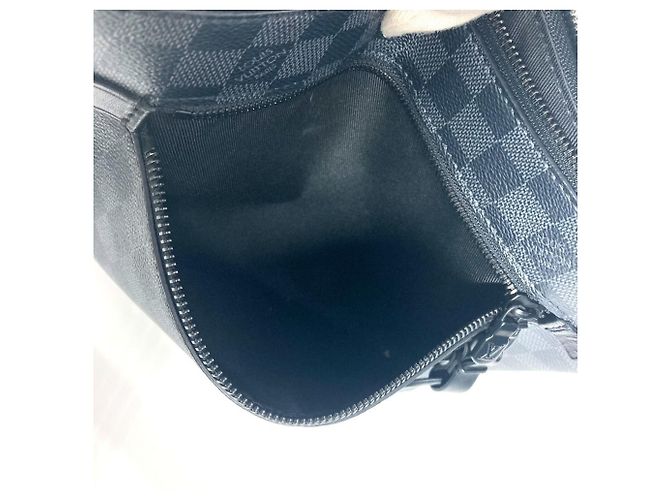 Borsa Pouch Take-Off Damier Graphite Louis Vuitton Nero - vista 15