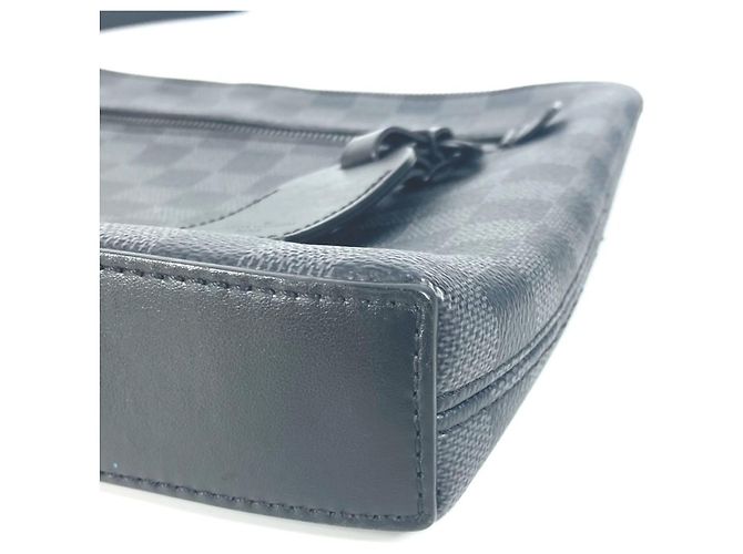 Borsa Pouch Take-Off Damier Graphite Louis Vuitton Nero - vista 6