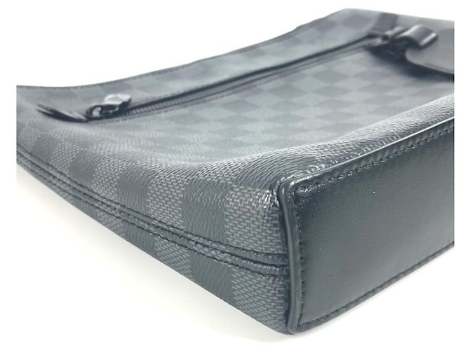 Borsa Pouch Take-Off Damier Graphite Louis Vuitton Nero - vista 7