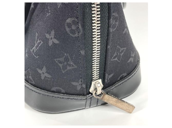 Borsa Little Alma in satin Monogram Louis Vuitton Nero - vista 5