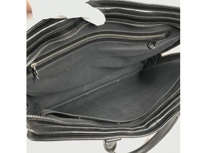 Borsa Bassano MM Epi Louis Vuitton Nero - vista 11