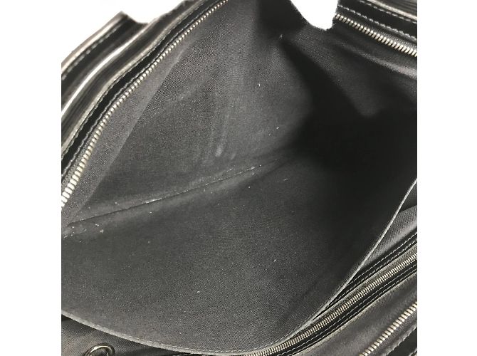 Borsa Bassano MM Epi Louis Vuitton Nero - vista 14
