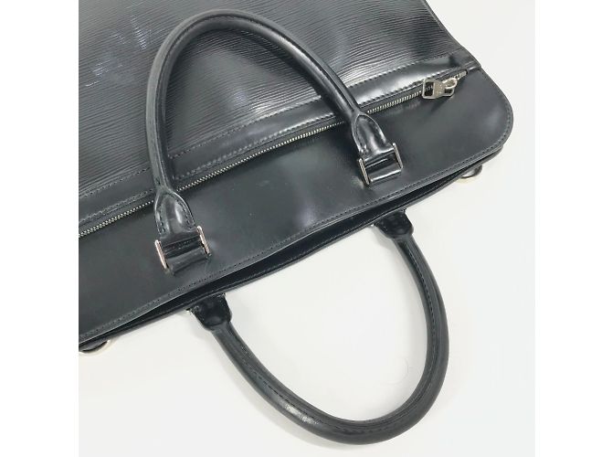 Borsa Bassano MM Epi Louis Vuitton Nero - vista 8