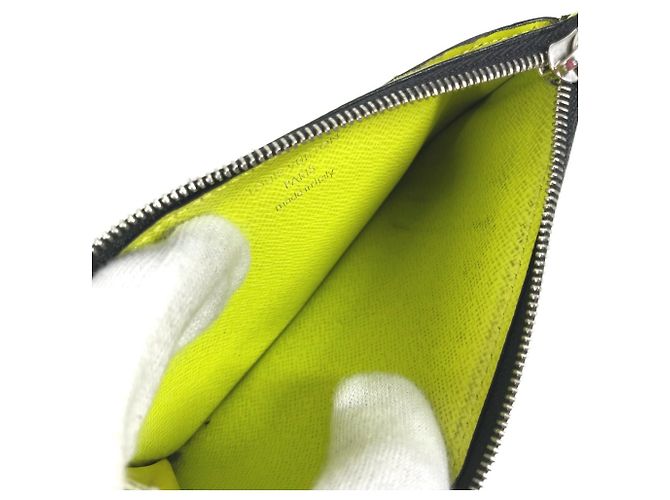 Monedero Taigarama de Louis Vuitton Amarillo - vista 8