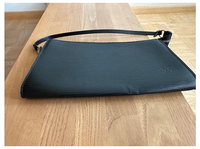 Pochette Louis Vuitton in pelle nera Nero - vista 12