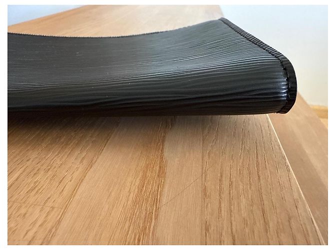 Pochette Louis Vuitton in pelle nera Nero - vista 9