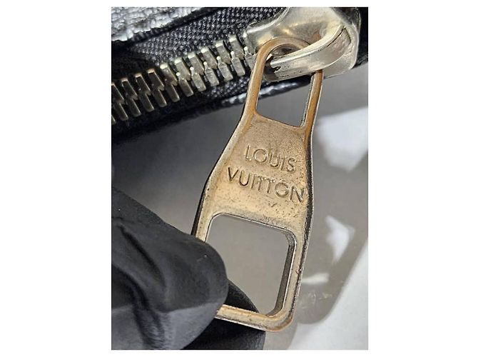 LOUIS VUITTON Borsa a Spalla Mick PM Damier Graphite Nero/Grigio - vista 12