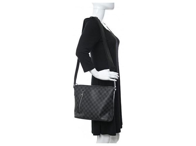 LOUIS VUITTON Borsa a Spalla Mick PM Damier Graphite Nero/Grigio - vista 3